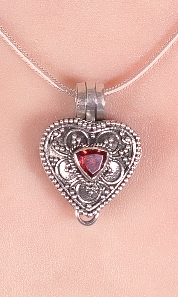 Heart Locket Pendant SP6